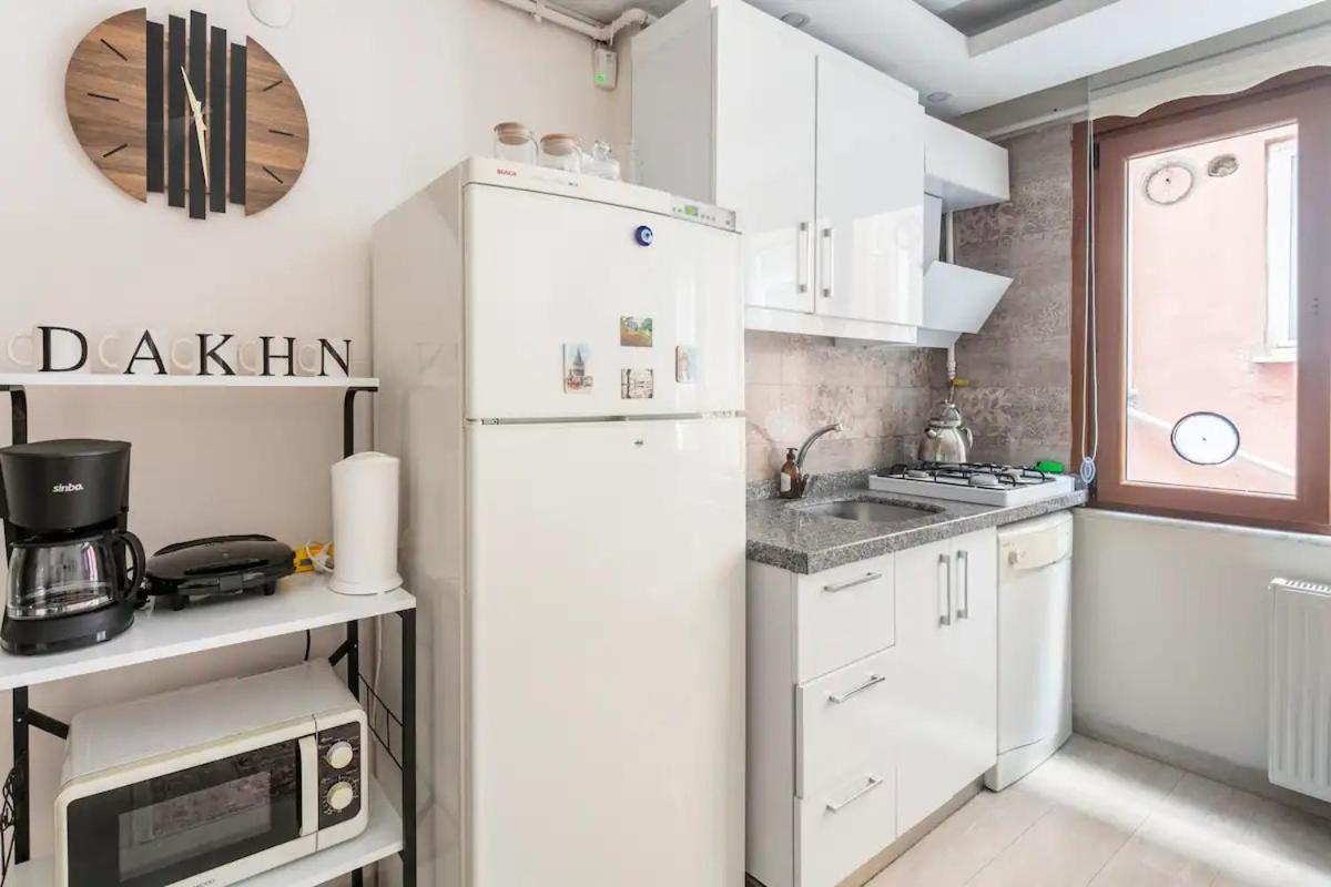 Istanbul'Un Merkezinde Cevahir Avm Karsisi 1+1 Yeni Ev Exterior photo